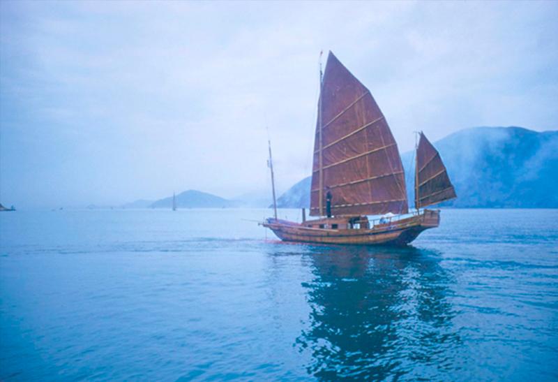  Toni Frissell A Junk In Hong Kong Harbour
