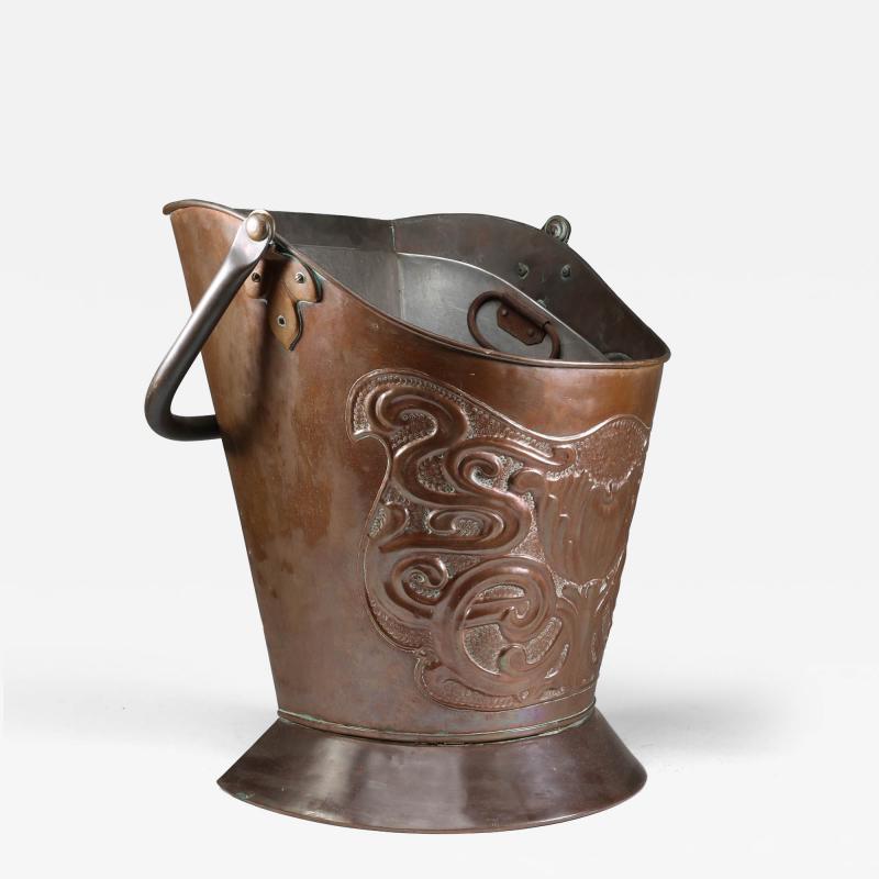  Townshends Townshends Birmingham stamped An impressive Arts Crafts copper coal bucket