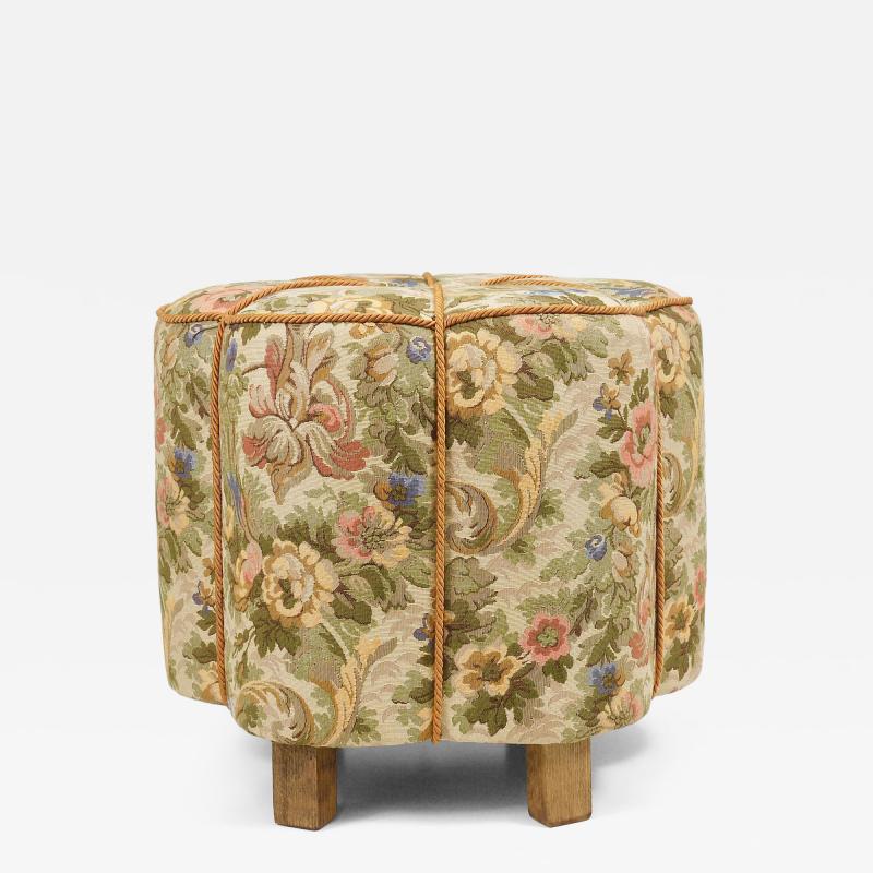  Up Z vody Art Deco Floral Tapestry Stool Tabouret Pouf Ottoman Vienna Austria 1930s