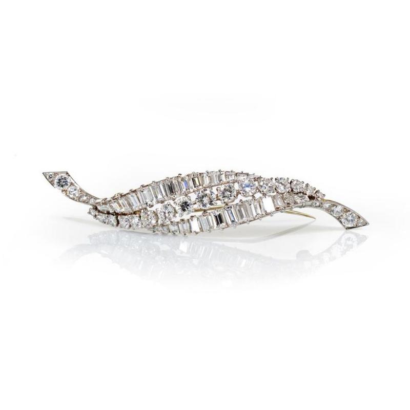  Van Cleef Arpels VAN CLEEF ARPELS PLATINUM APPROX 12 50 CTTW DIAMOND BROOCH