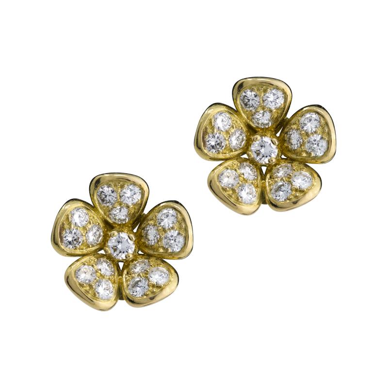  Van Cleef Arpels Van Cleef Arpels diamond flower earrings
