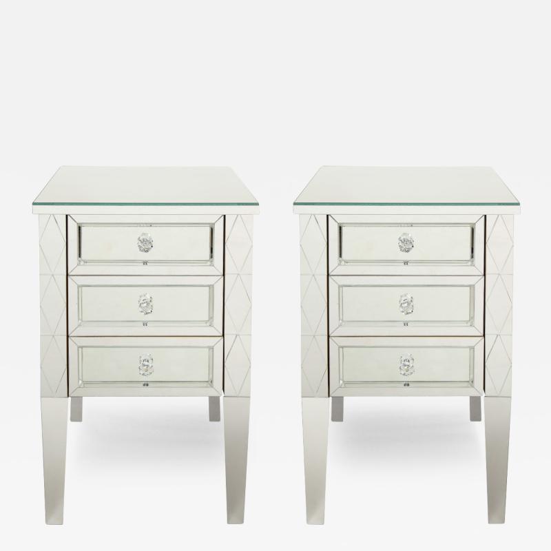  Venfield Mirrored Pair of Neoclassical Style Diamond Cut Front Nightstands