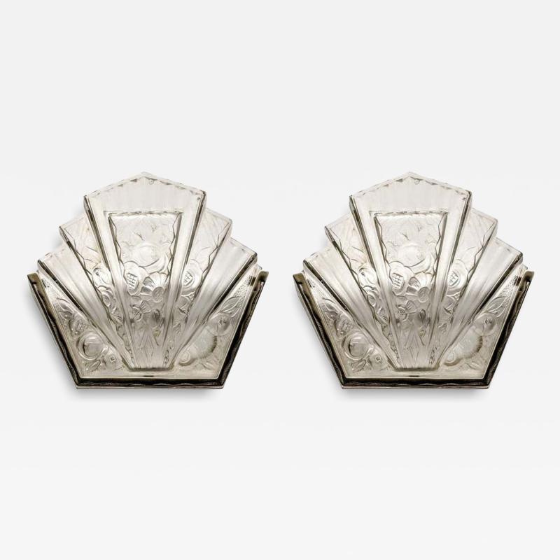  Verrerie des Hanots Pair of French Art Deco Wall Sconces signed by Verrerie des Hanots