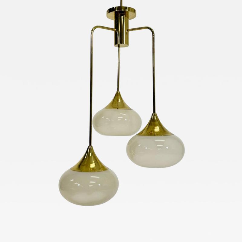  Visual Comfort Company Marian Jamieson Tamsen Chandelier in Brass Shell White Studio Glass Shades