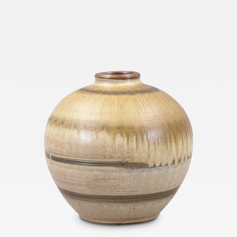  Wall kra AB Large Vase with Carved Oranaments by Arthur Andersson for Wallakra