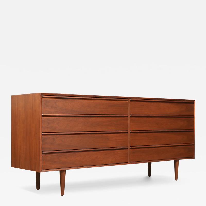  Westnofa Furniture Mid Century Modern Walnut 8 Drawer Dresser by Westnofa