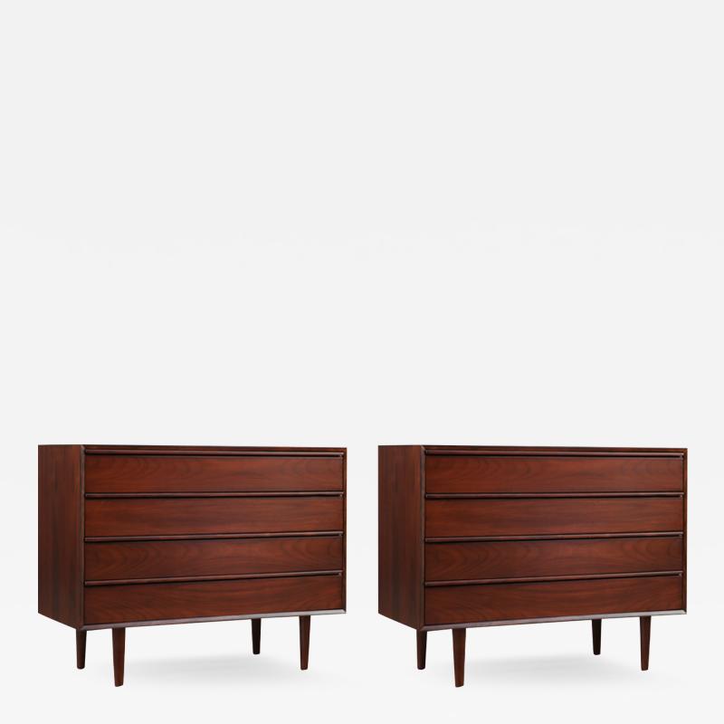  Westnofa Furniture Pair of Scandinavian Modern Rosewood Dressers by Westnofa