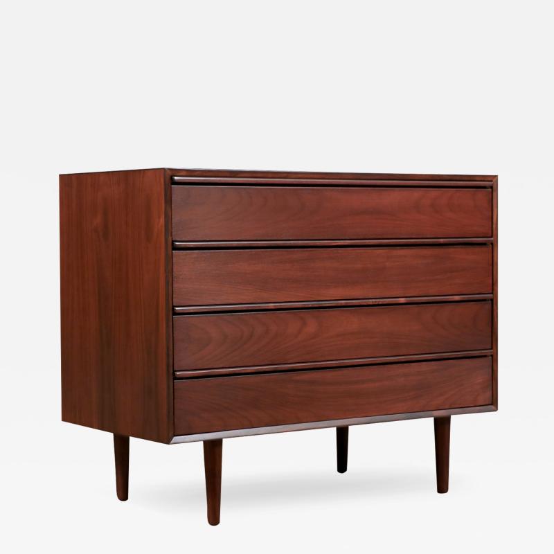  Westnofa Furniture Scandinavian Modern Rosewood Dresser by Westnofa Furniture