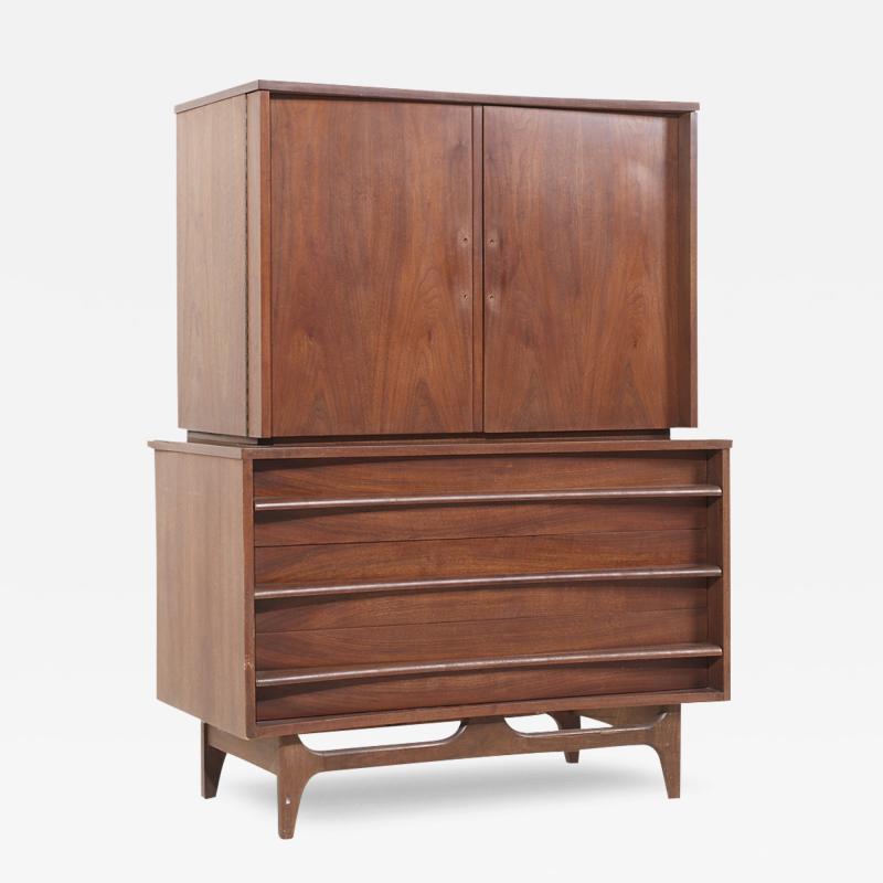  Young Manufacturing Company Young Manufacturing Mid Century Walnut Curved Front Highboy Dresser