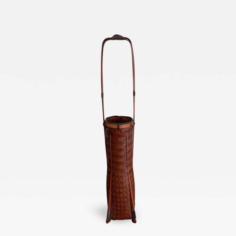  YuQiu An elegant Japanese lacquered Ikebana Bamboo Basket