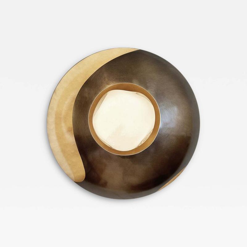  form A Luna Wall Light