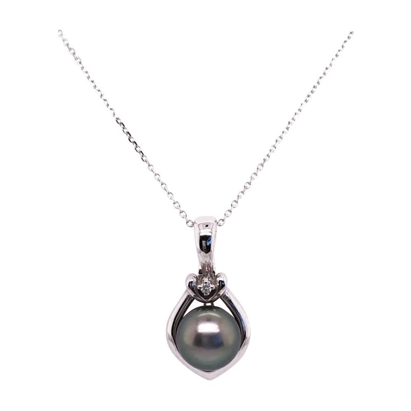 14 Karat White Gold Necklace with Cultured Pearl Diamond Pendant