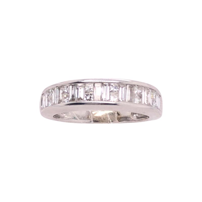 14 Karat White Gold and Diamond Bridal Ring 1 25 Total Diamond Weight