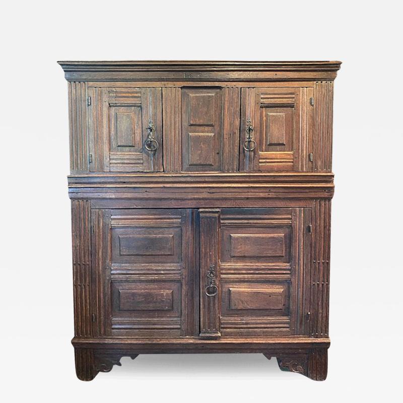 17TH CENTURY OAK DUTCH COURT CUPBOARD