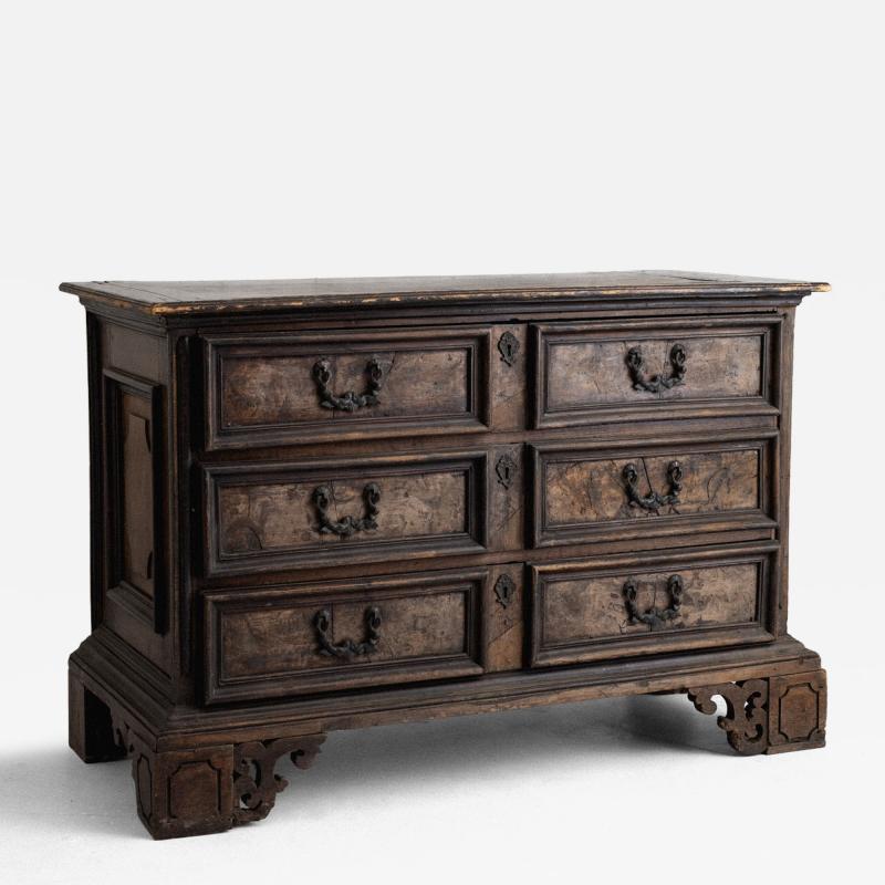 17th Century Emilian Chest of Drawers Italy