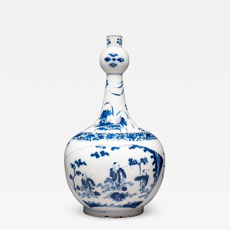 17th century Dutch Delft Bottle vase with chinoiserie decoration