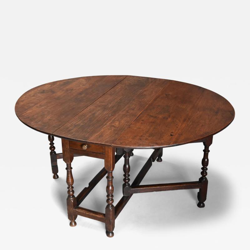 17thc oak gateleg table of good versatile size with fine patina