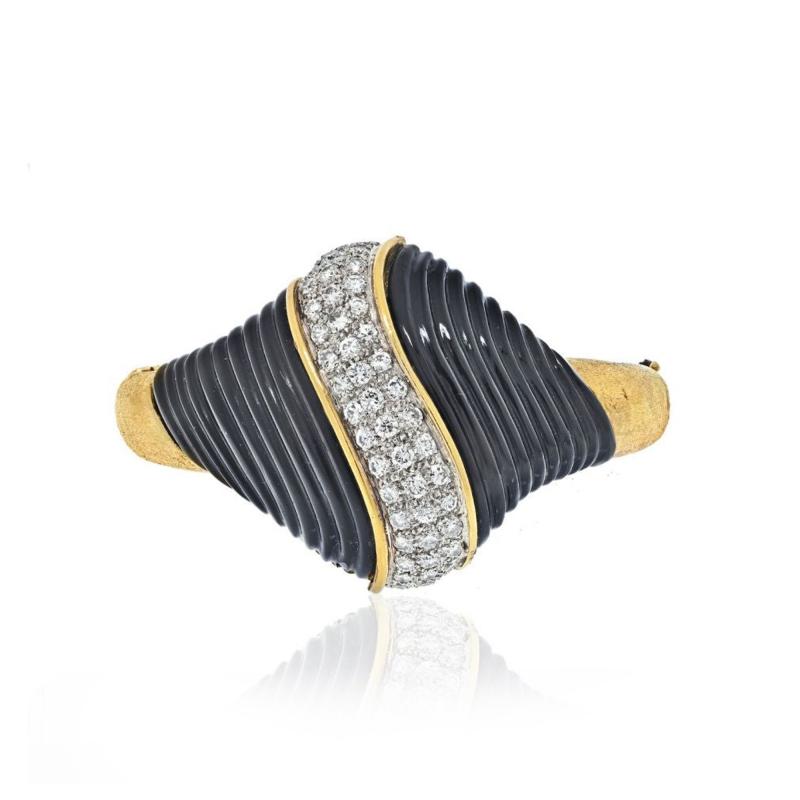 18K YELLOW GOLD DIAMOND AND ONYX RETRO CLAMPER BANGLE BRACELET