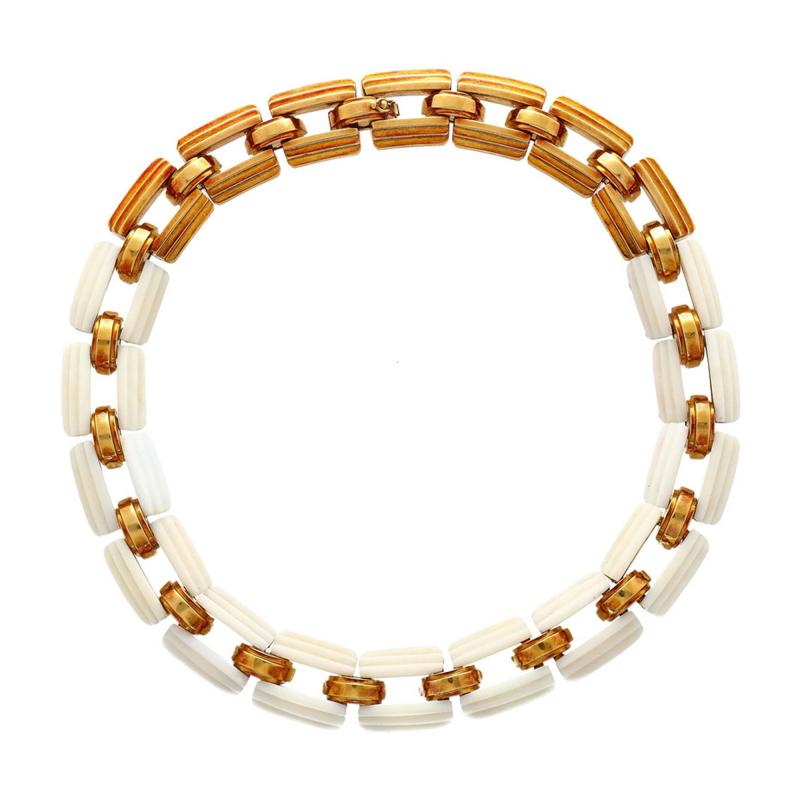 18K Yellow Gold and White Agate Square Link Chain Choker Necklace