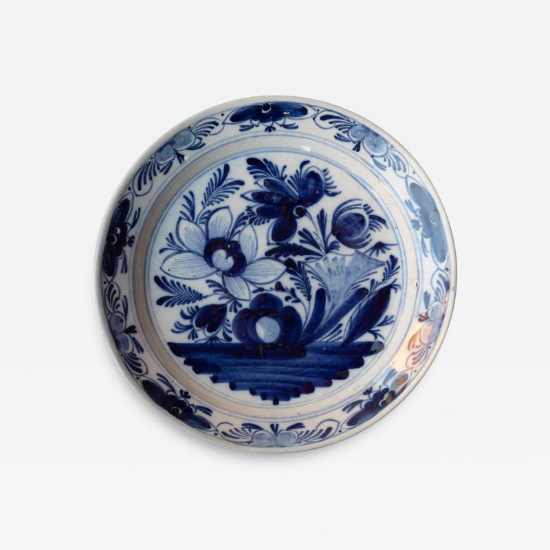 18TH CENTURY DELFT FAIENCE PLATE