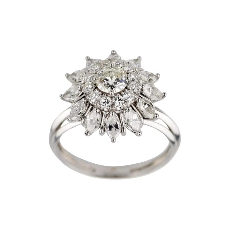 18k White Gold Diamond Ring