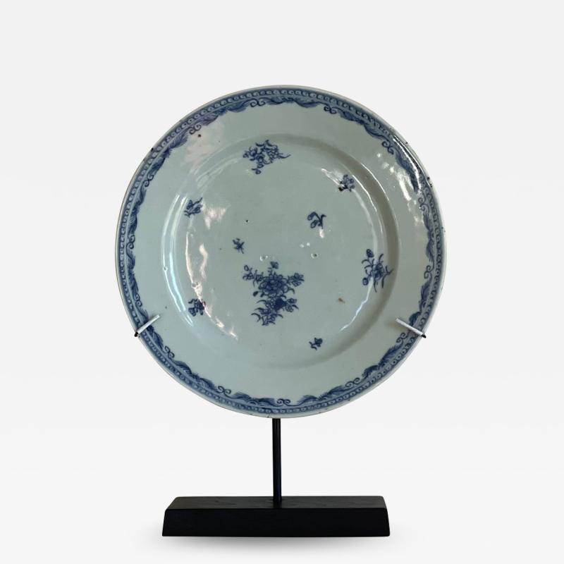 18th Century Chinese Blue and White Plate Qing Dynasty Kangxi Period 