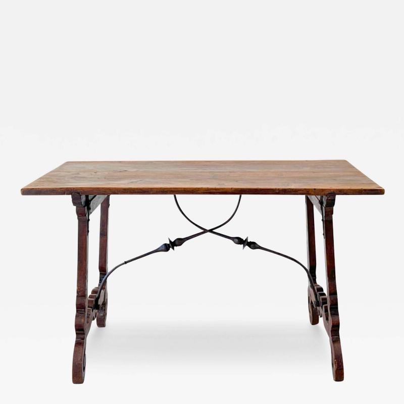 18th Century Walnut Spanish Fratina Table