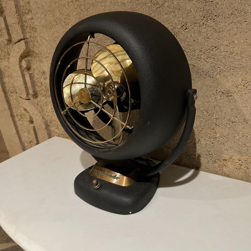 1940s Vintage Vornado Antique Electric Powerful Metal Desk Table Fan