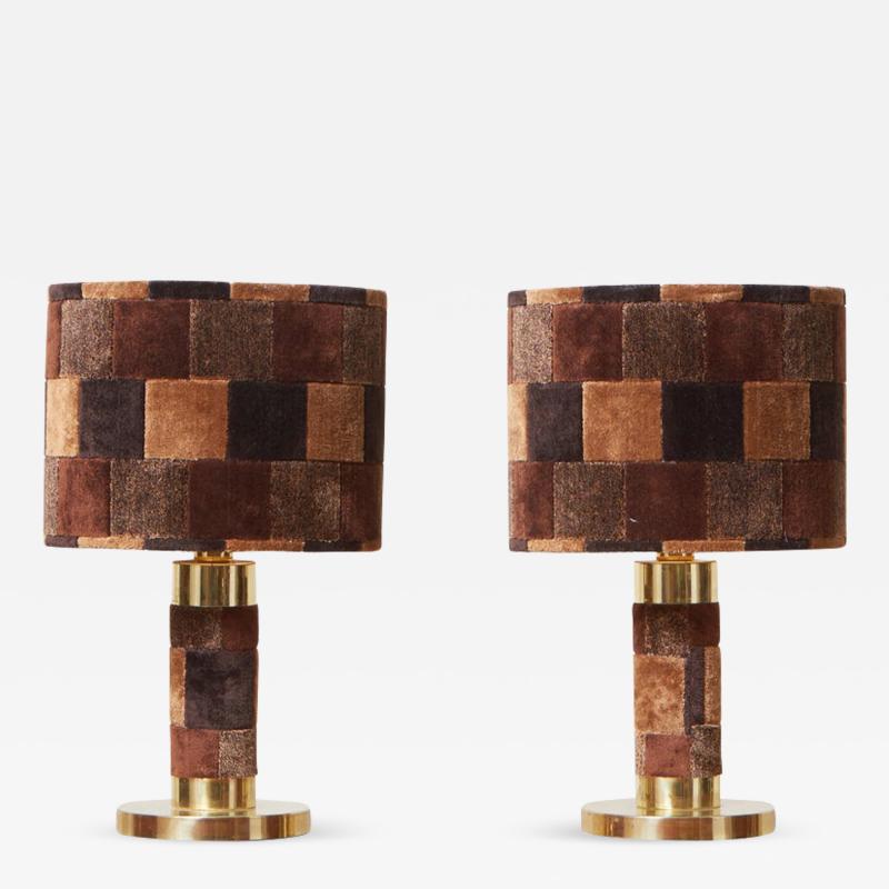 1970s Pair of Hollywood Regency Table Lamps in Brass and Carpet