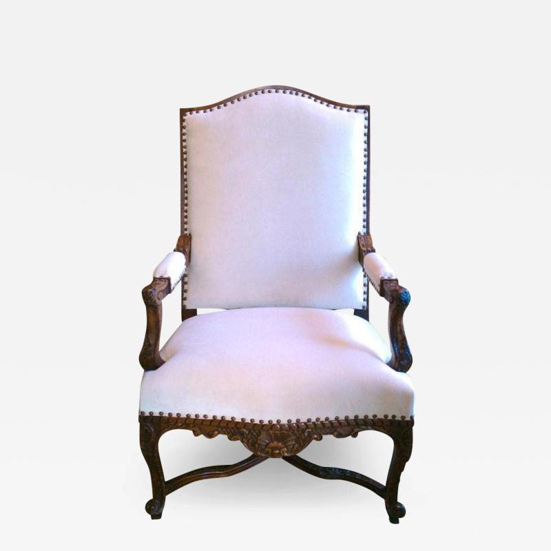 19TH CENTURY REGENCE WALNUT ARMCHAIR