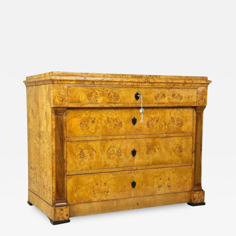 19th Century Birdseye Maple Biedermeier Chest Of Drawers Germany ca 1840