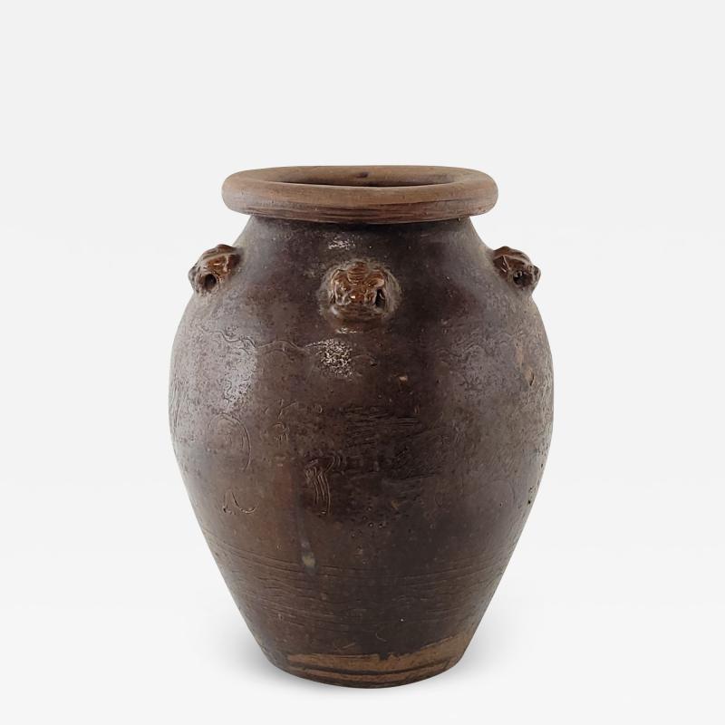 19th Century Chinese Jar Decorated with Incised Dragon