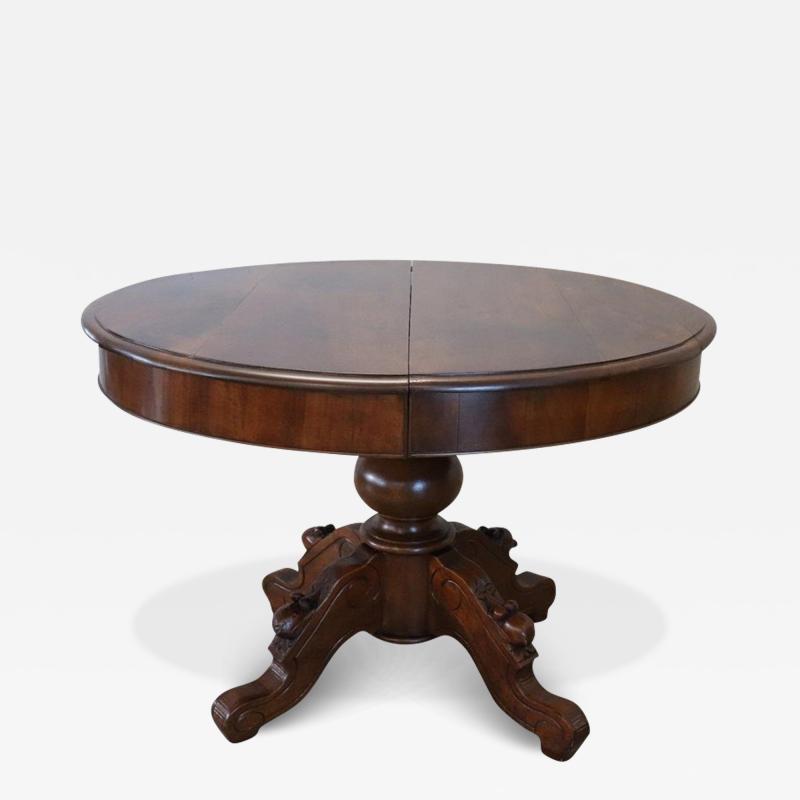 19th Century Italian Louis Philippe Walnut Oval Extendable Dining Table