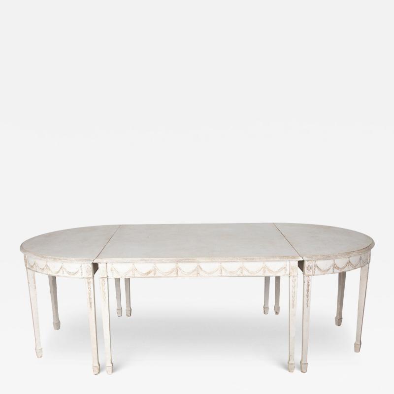 20th Century Hepplewhite Revival Dining Table
