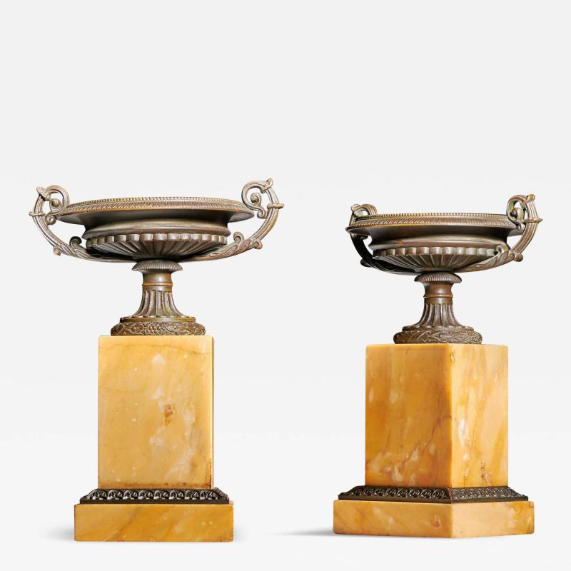 A FINE PAIR OF EARLY 19TH CENTURY FRENCH GRAND TOUR BRONZE AND SIENA MARBLE