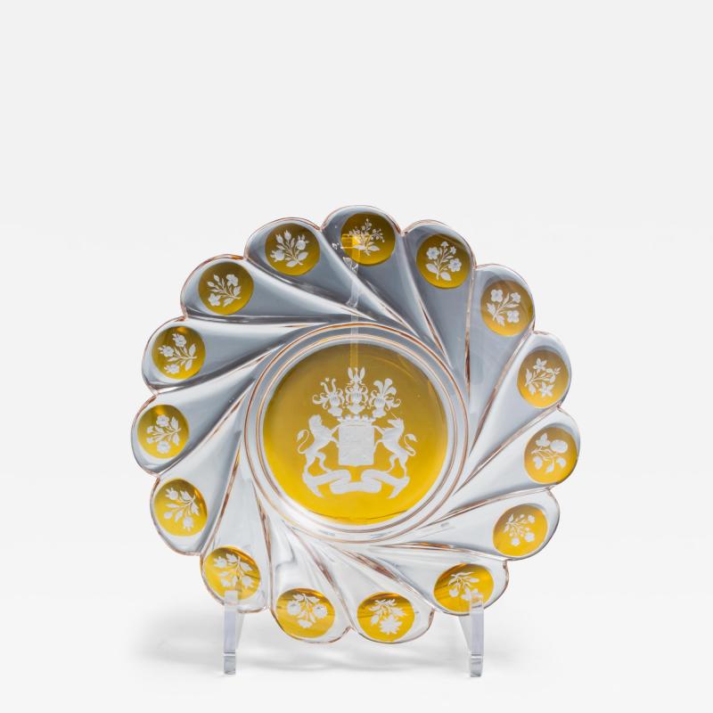 A FINE SET OF EIGHT ROTHSCHILD AMBER OVERLAY PLATES