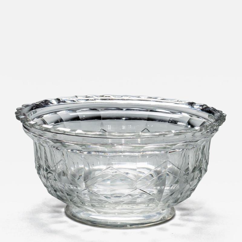 A GEORGIAN FLAT CUT SERVING BOWL