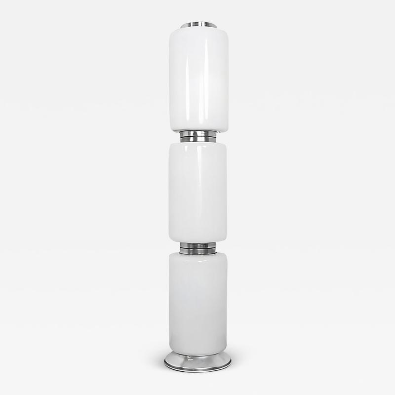 A LARGE ITALIAN MODERNIST FlOOR LAMP