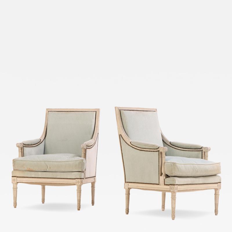 A Pair of French Louis XVI style Painted Berg re Chairs C 1930 