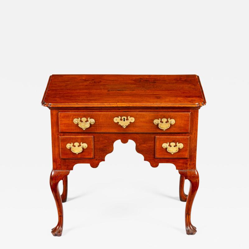 A Philadelphia Queen Anne dressing table