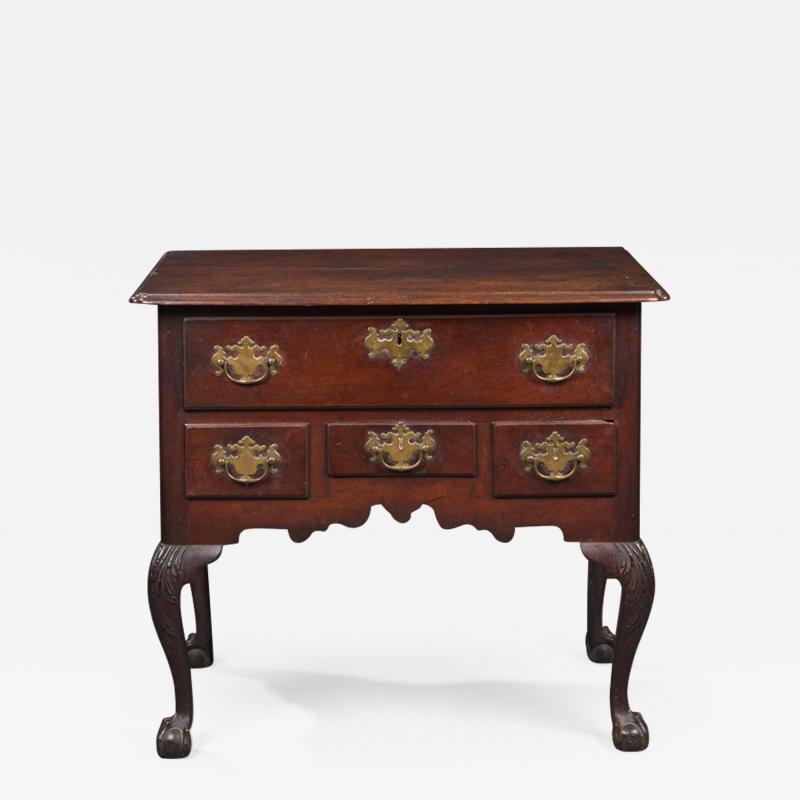 A Philadelphia dressing table attributed to the Irish Shop 