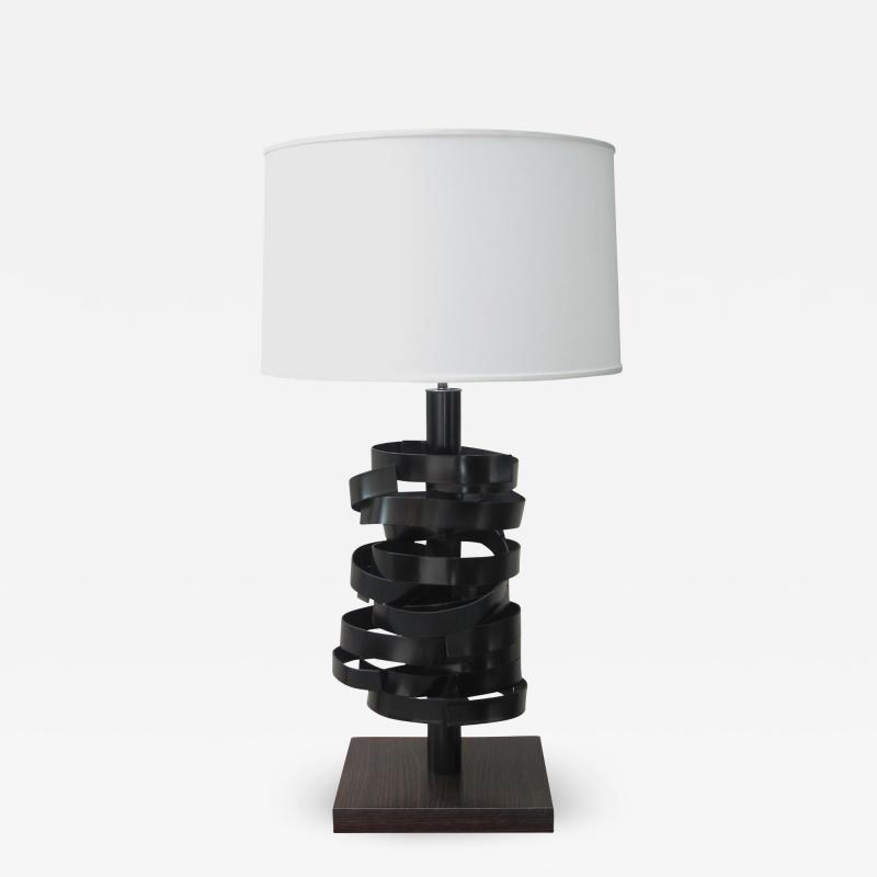 A sculptural table lamp