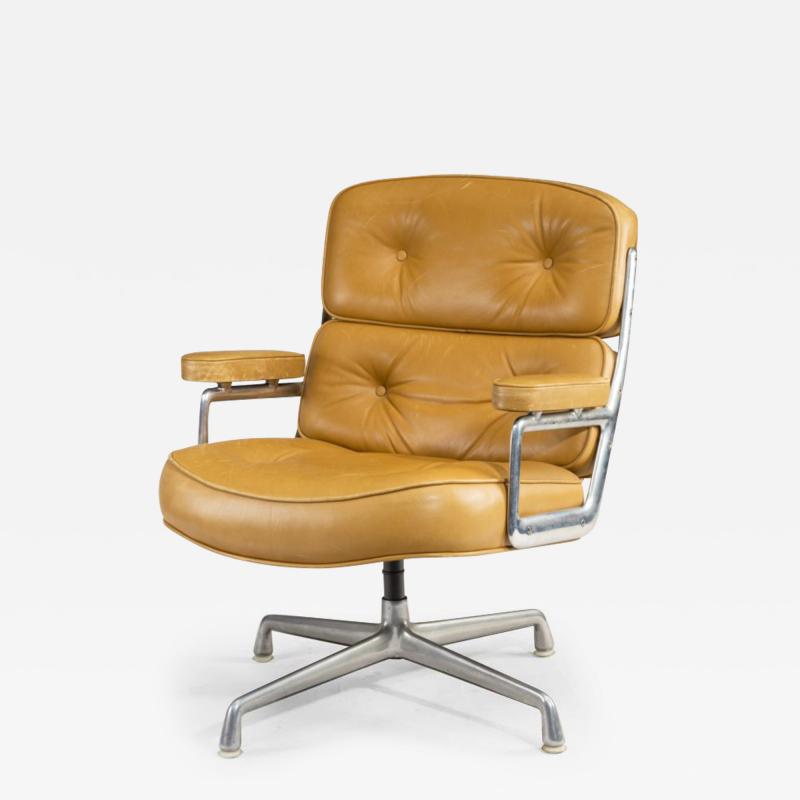 A swivel Time Life Chair designed by Charles Ray Eames for Herman Miller