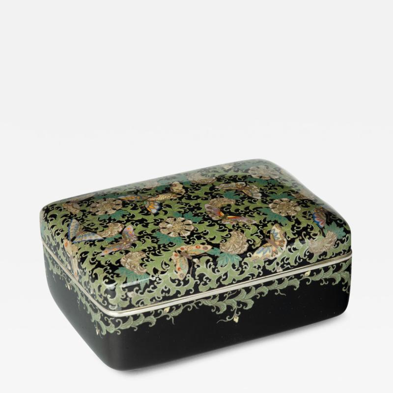 A very fine Meiji period cloisonn box and cover attributed to Kawade Shibataro