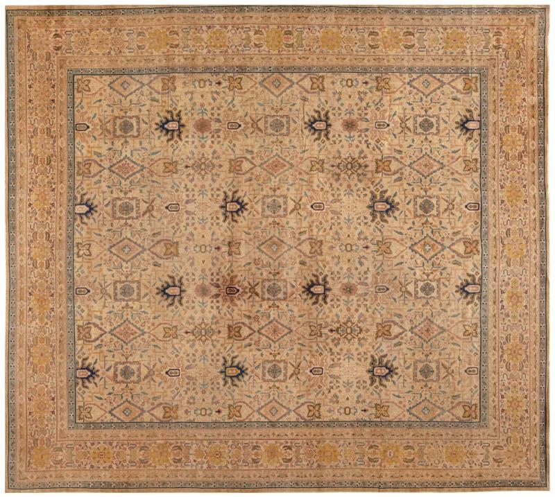 AUTHENTIC EARLY 20TH CENTURY TURKISH HEREKE RUG
