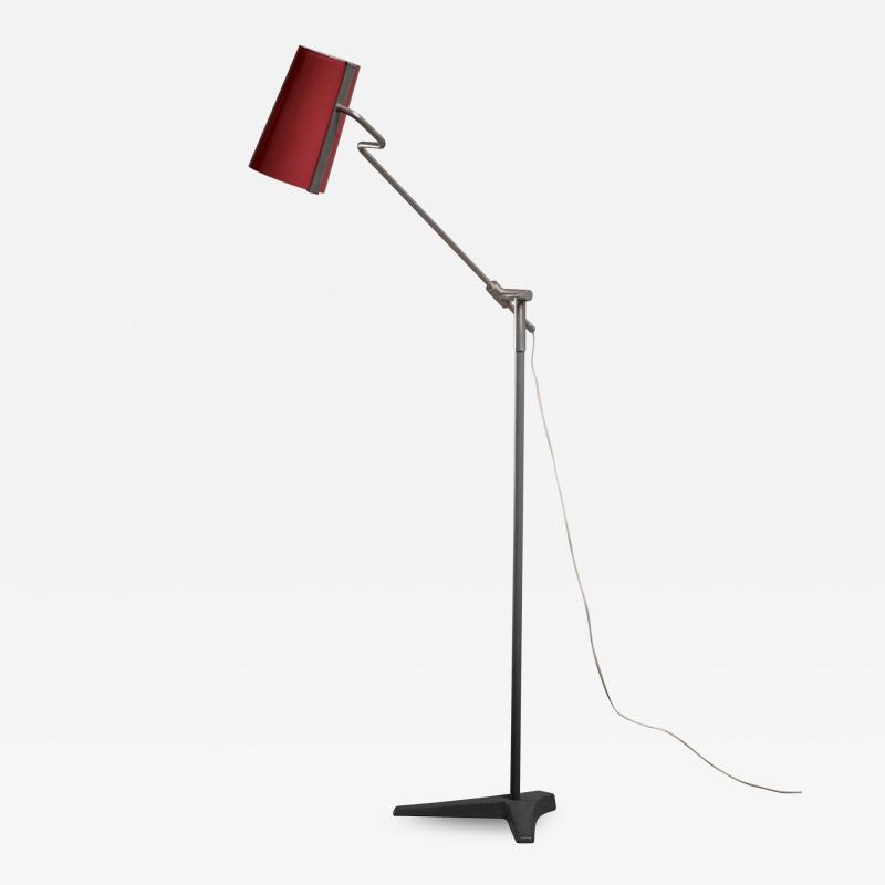 Adjustable floor lamp