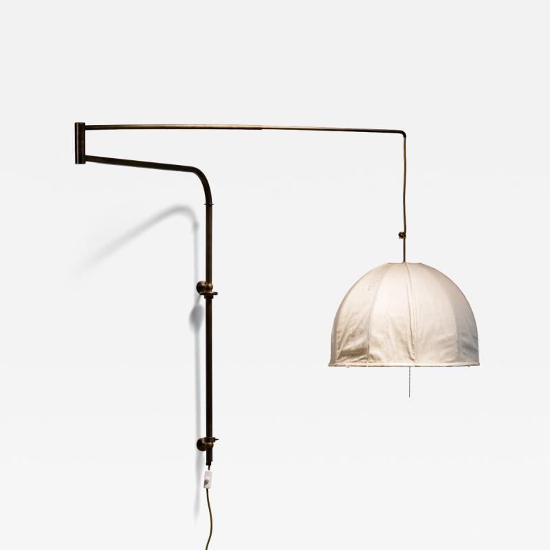 Adjustable wall lamp