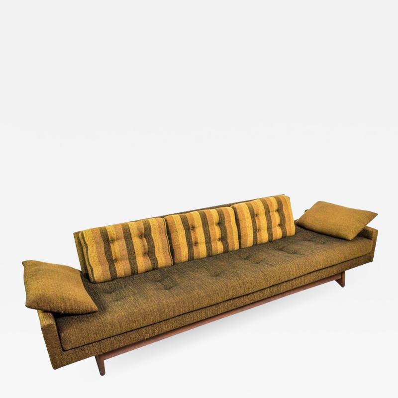 Adrian Pearsall Adrian Pearsall Gondola Sofa for Craft Associates in original condition 2408