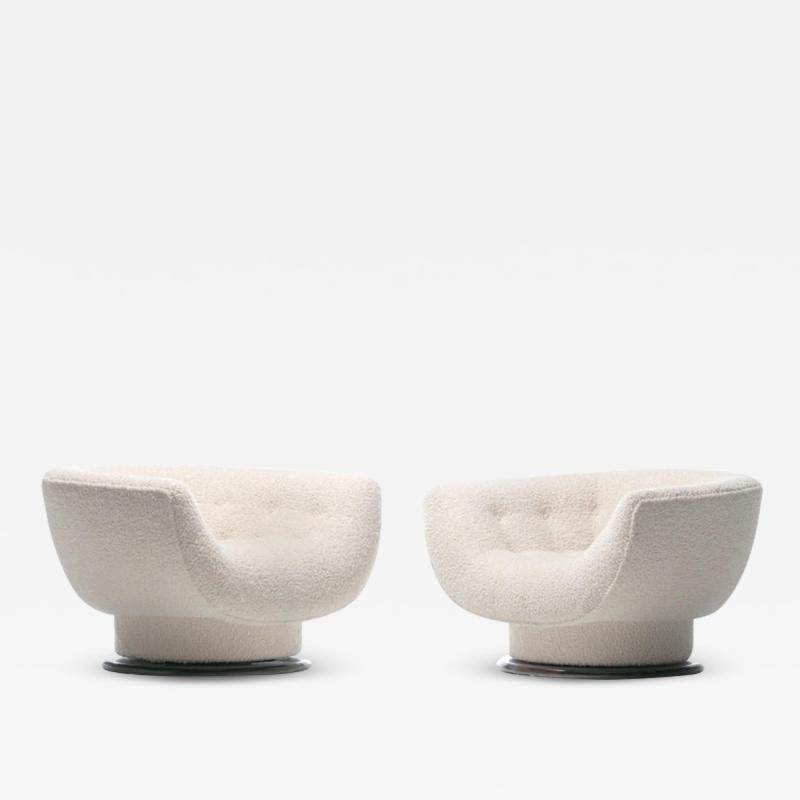 Adrian Pearsall Pair of Adrian Pearsall Swivel Lounge Chairs in Ivory Boucl with Walnut Bases