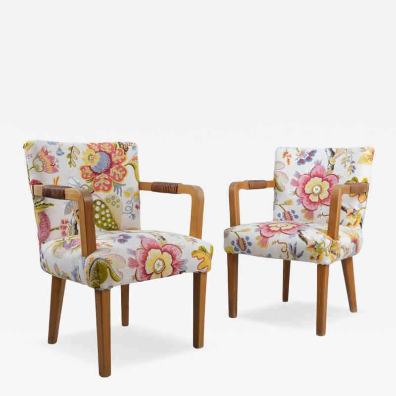 Aino Aalto Aino Aalto Pair of Club Chairs in Oak Leather Floral Pattern Artek 1940s 